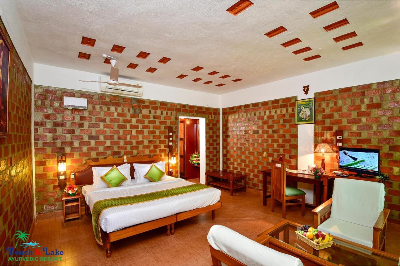 Beach And Lake Ayurvedic Resort, Kovalam Extérieur photo