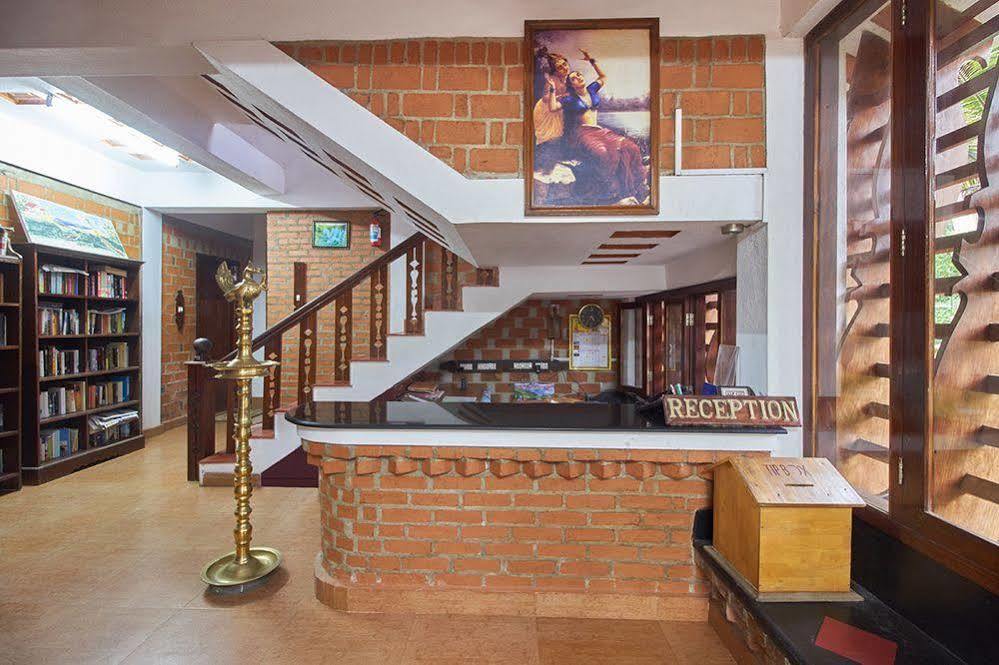Beach And Lake Ayurvedic Resort, Kovalam Extérieur photo