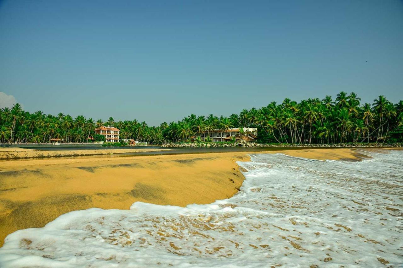 Beach And Lake Ayurvedic Resort, Kovalam Extérieur photo